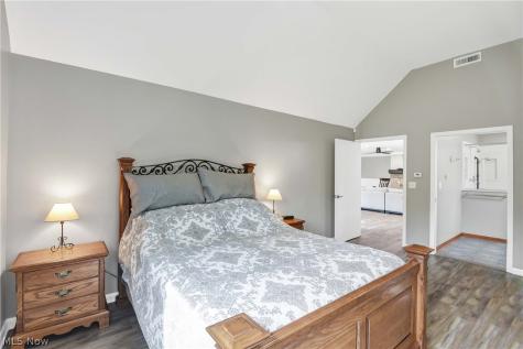3596 Canterbury Road Westlake OH 44145