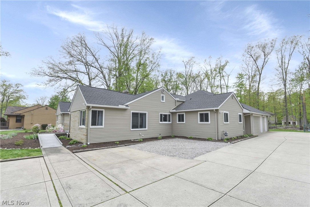 3596 Canterbury Road Westlake OH 44145