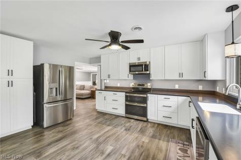 3596 Canterbury Road Westlake OH 44145