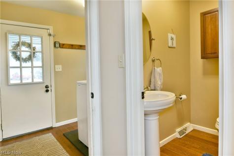 541 N Rhodes Avenue Niles OH 44446