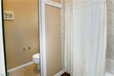 541 N Rhodes Avenue Niles OH 44446