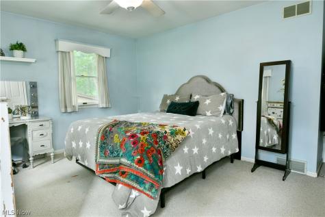 541 N Rhodes Avenue Niles OH 44446