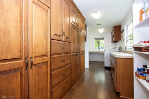 7537 Township Road 317 Millersburg OH 44654