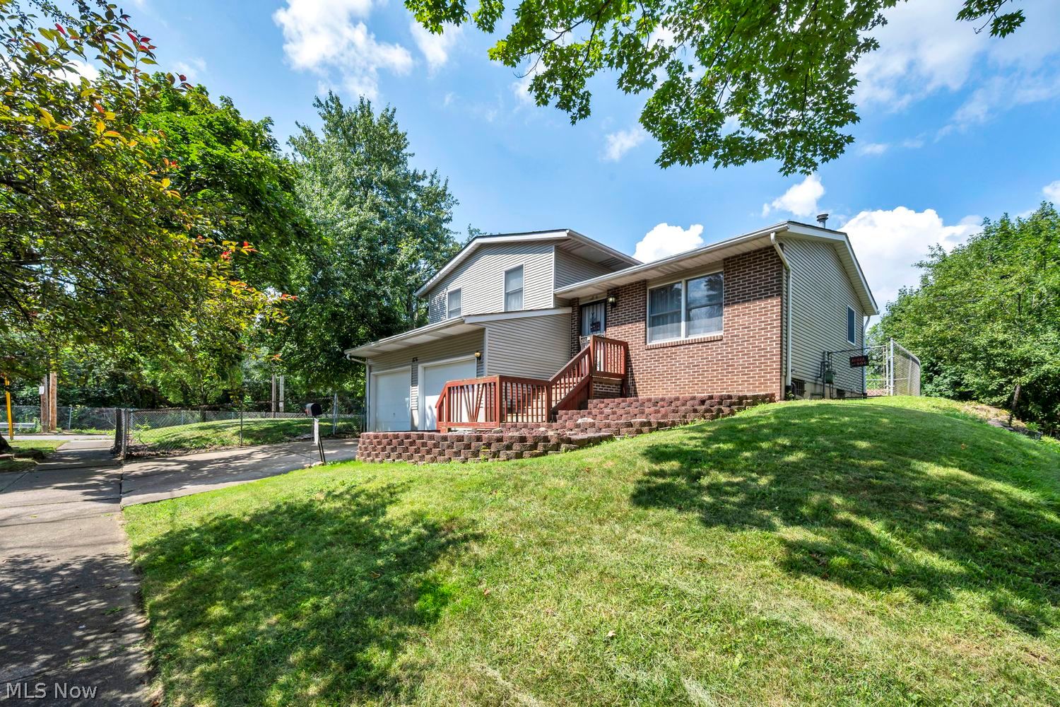 876 Oberlin Street Akron OH 44311