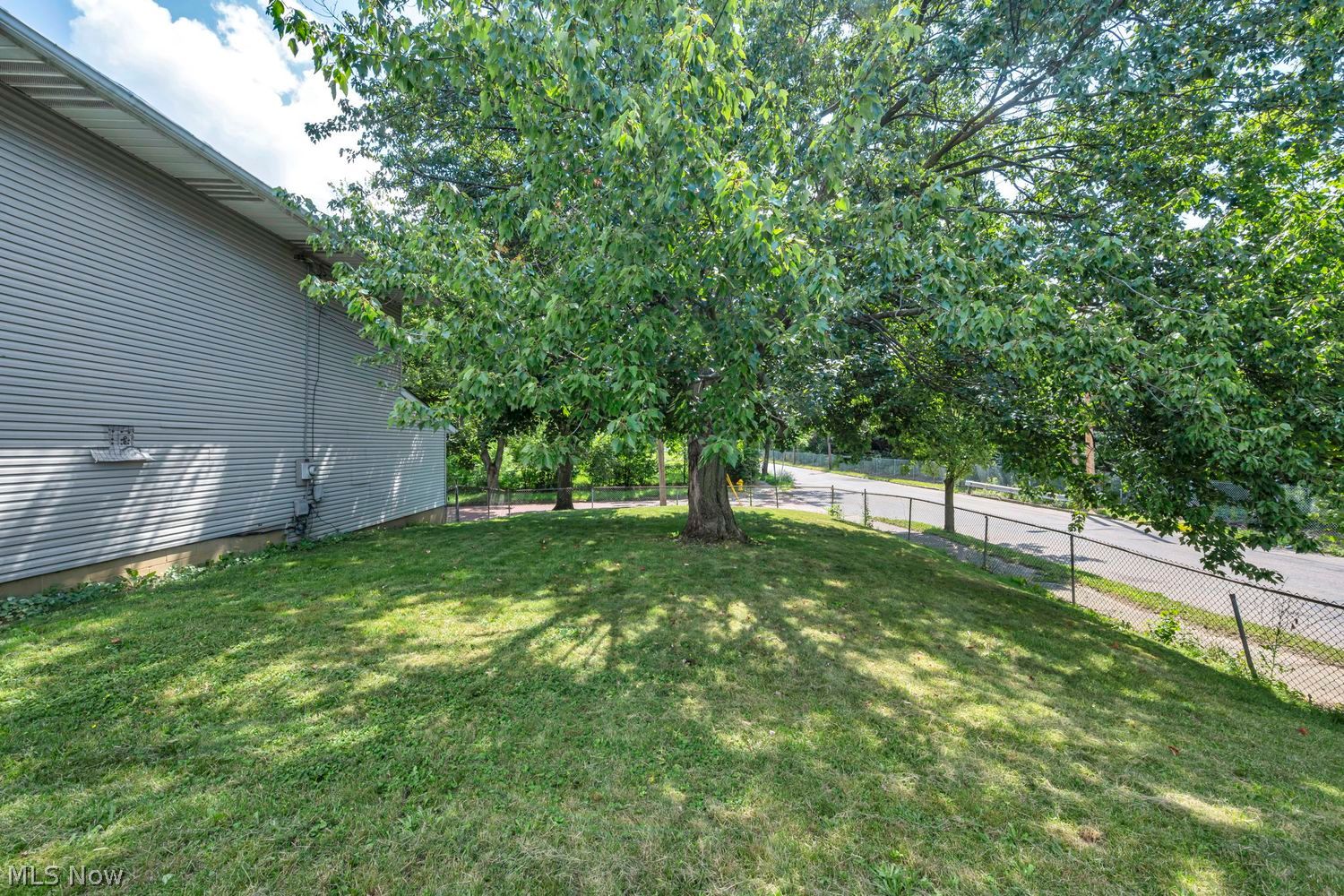 876 Oberlin Street Akron OH 44311