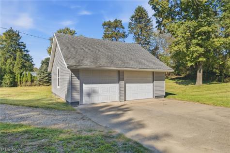 2549 30th Street NE Canton OH 44705