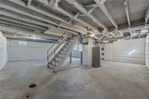2549 30th Street NE Canton OH 44705
