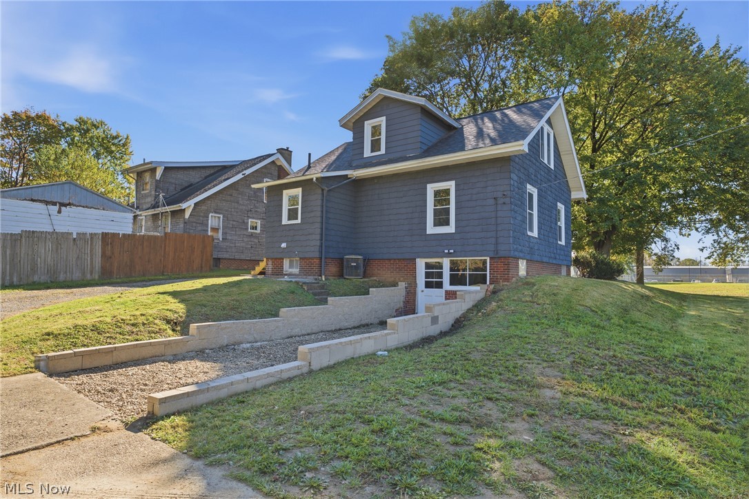 2549 30th Street NE Canton OH 44705