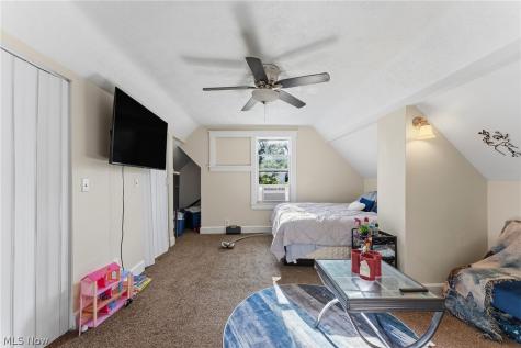 2032 W 104th Street Cleveland OH 44102