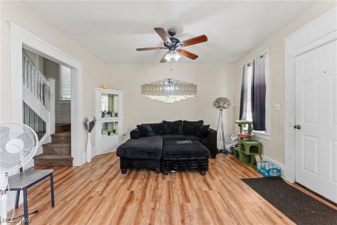 2032 W 104th Street Cleveland OH 44102