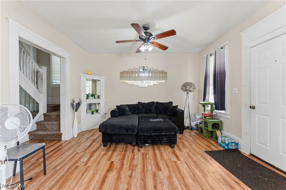 2032 W 104th Street Cleveland OH 44102