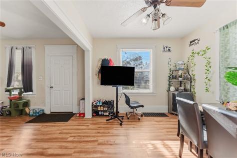 2032 W 104th Street Cleveland OH 44102
