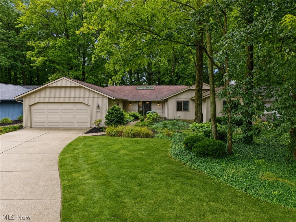10135 Oak Branch Trail Strongsville OH 44149