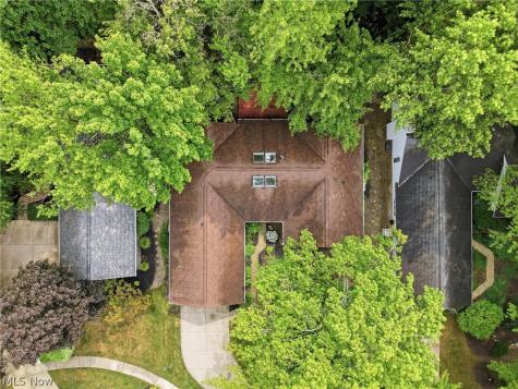 10135 Oak Branch Trail Strongsville OH 44149