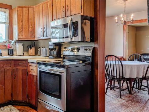 7556 State Route 44 Ravenna OH 44266