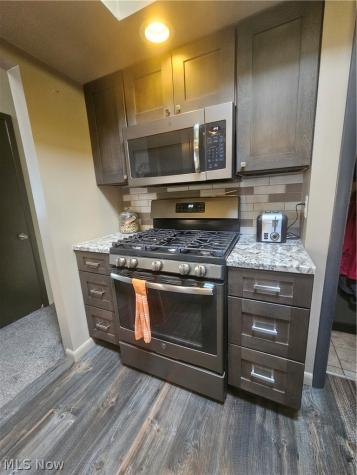 16380 Cynthia Drive Brook Park OH 44142