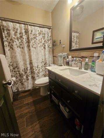 16380 Cynthia Drive Brook Park OH 44142