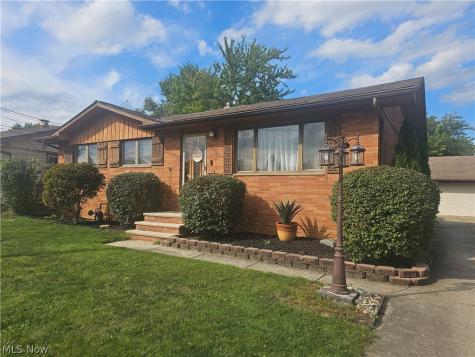 16380 Cynthia Drive Brook Park OH 44142