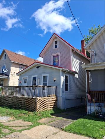 704 Smith Avenue SW Canton OH 44706