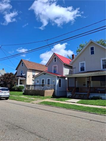 704 Smith Avenue SW Canton OH 44706