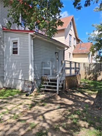 704 Smith Avenue SW Canton OH 44706