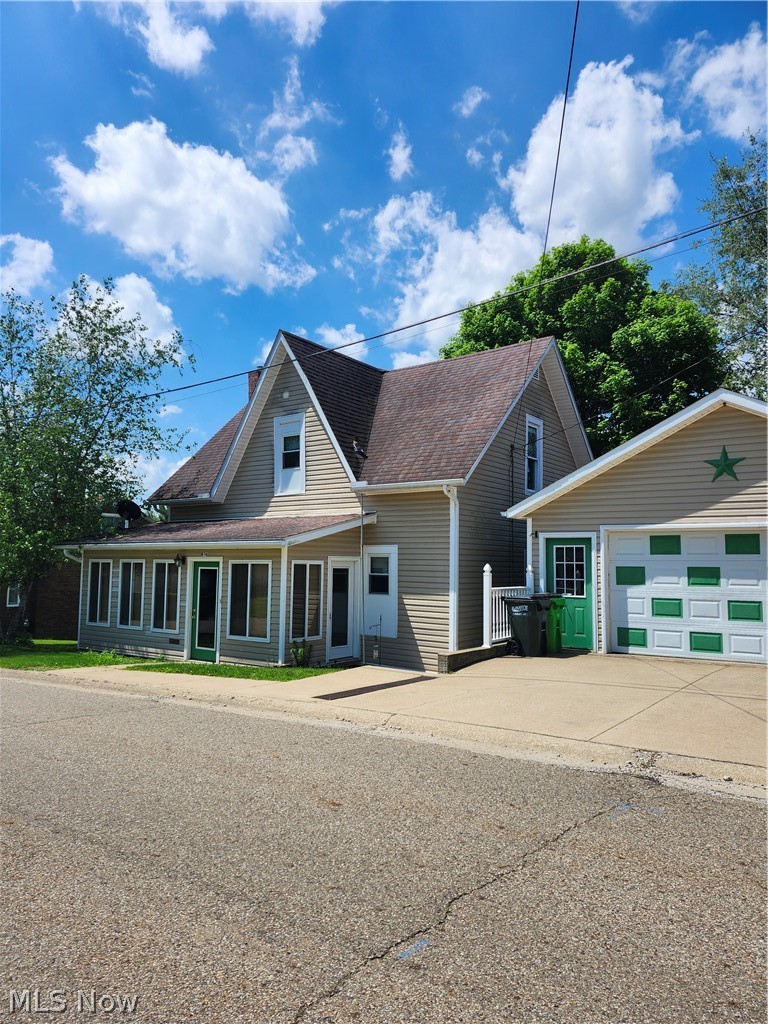 674 S Monroe Street Millersburg OH 44654