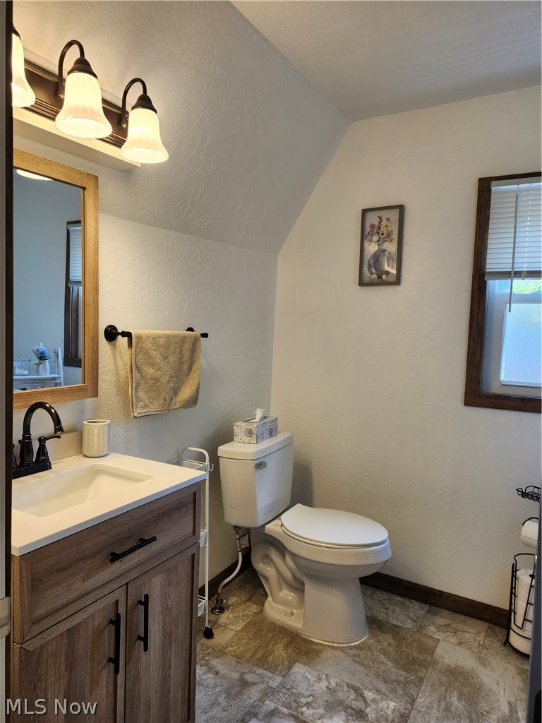 674 S Monroe Street Millersburg OH 44654