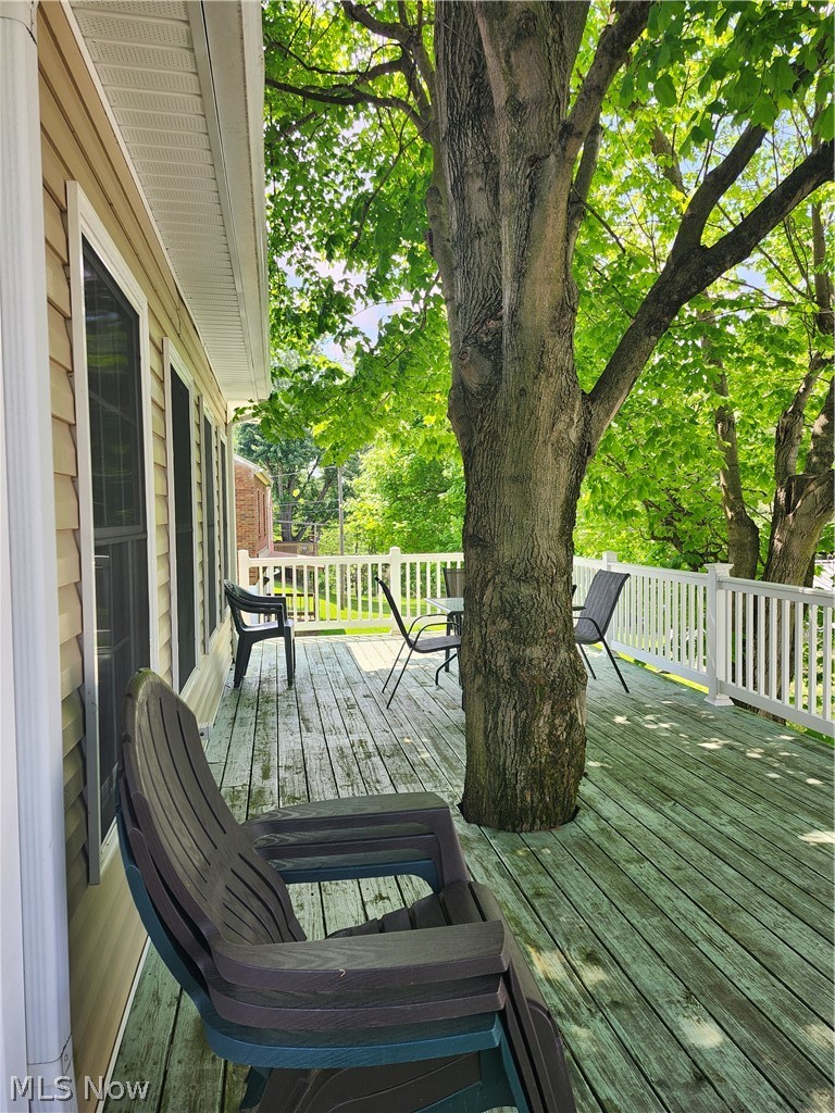 674 S Monroe Street Millersburg OH 44654
