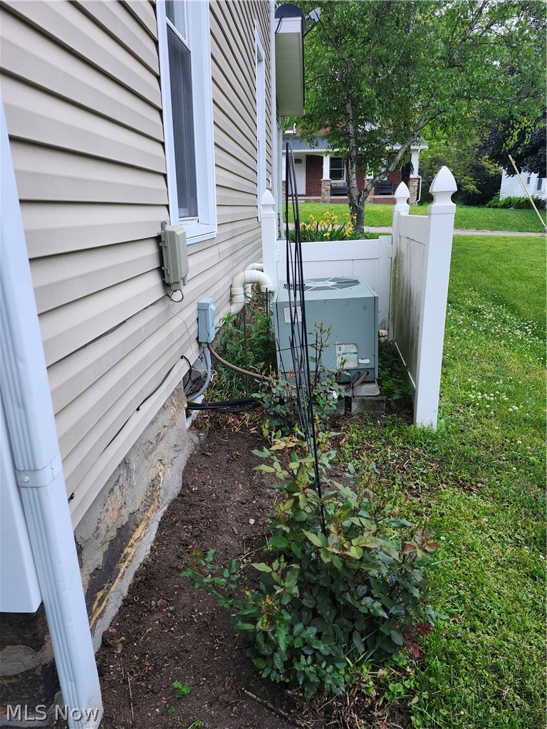 674 S Monroe Street Millersburg OH 44654