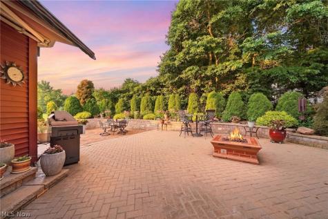 10225 Questa Court Wadsworth OH 44281