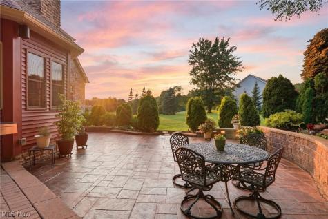 10225 Questa Court Wadsworth OH 44281