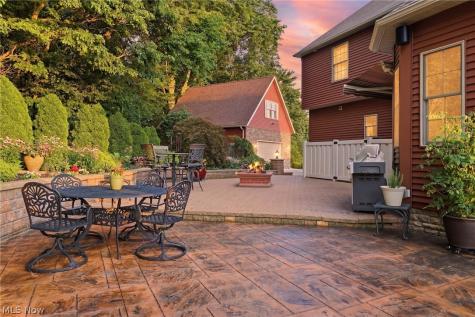 10225 Questa Court Wadsworth OH 44281