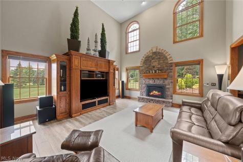10225 Questa Court Wadsworth OH 44281