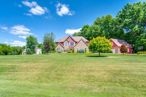 10225 Questa Court Wadsworth OH 44281