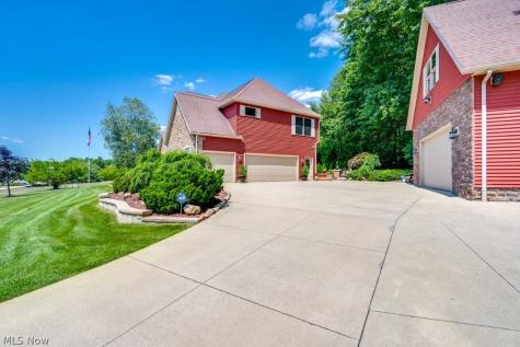 10225 Questa Court Wadsworth OH 44281