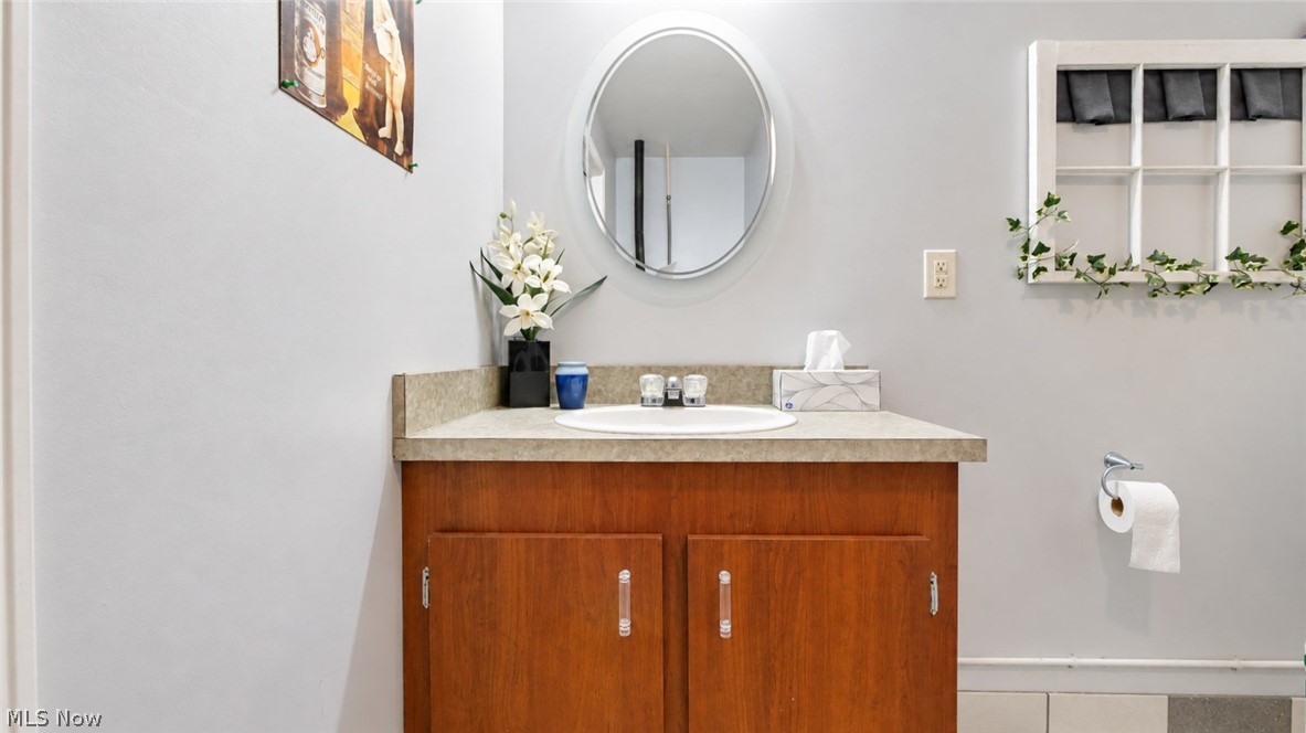 5681 Howard Price Lane Glouster OH 45732