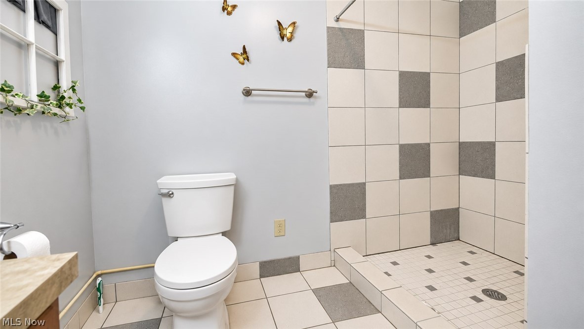 5681 Howard Price Lane Glouster OH 45732