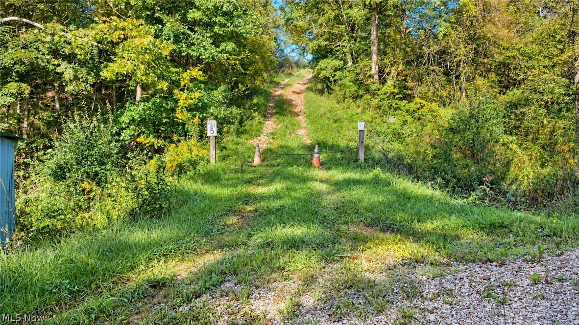 5681 Howard Price Lane Glouster OH 45732