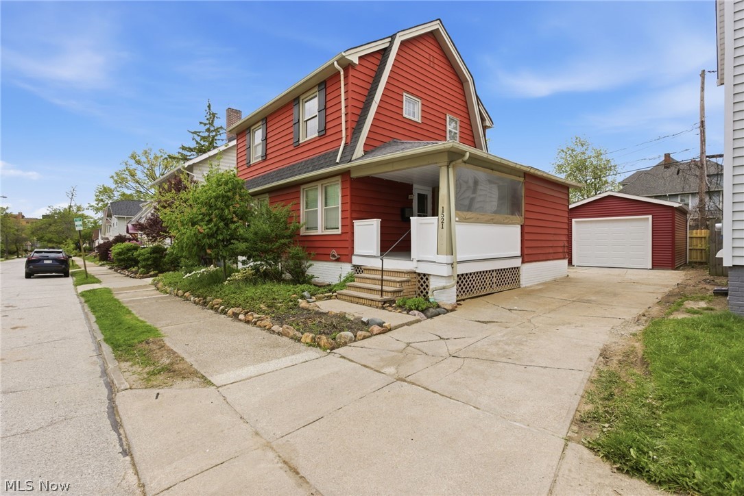 1521 Blossom Park Avenue Lakewood OH 44107