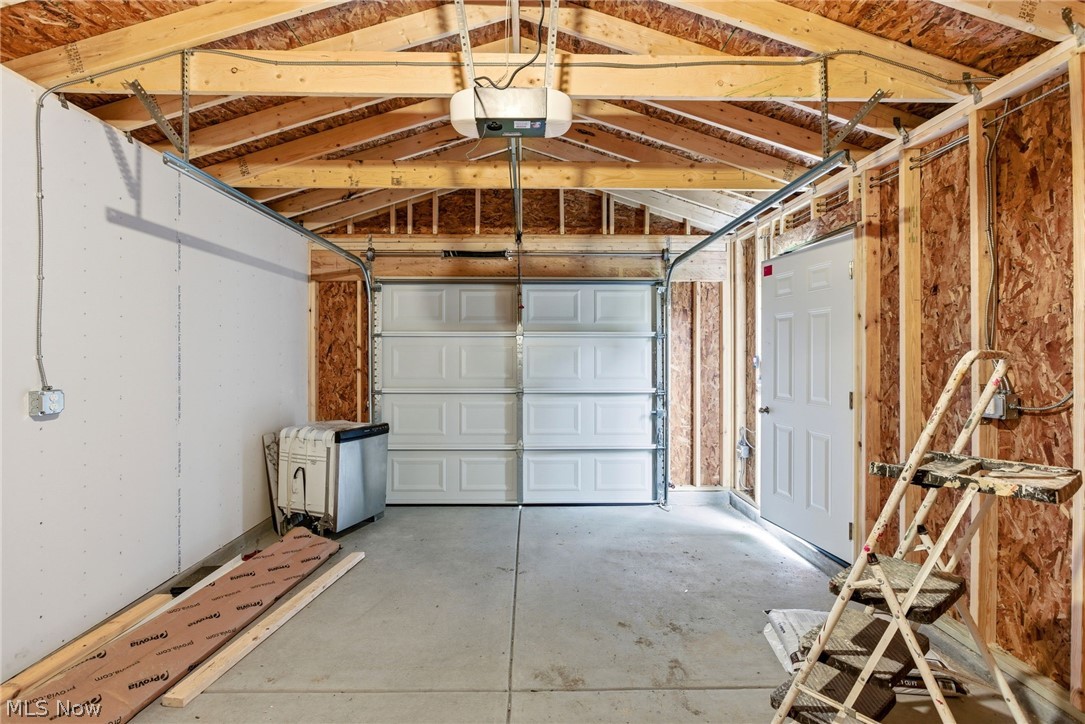 1521 Blossom Park Avenue Lakewood OH 44107