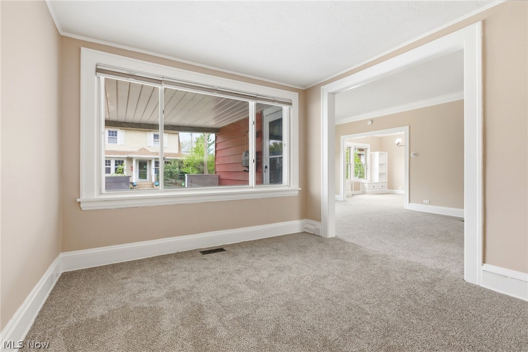 1521 Blossom Park Avenue Lakewood OH 44107