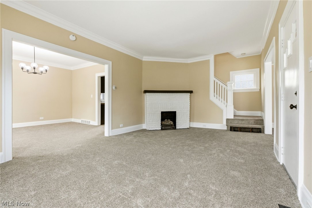 1521 Blossom Park Avenue Lakewood OH 44107