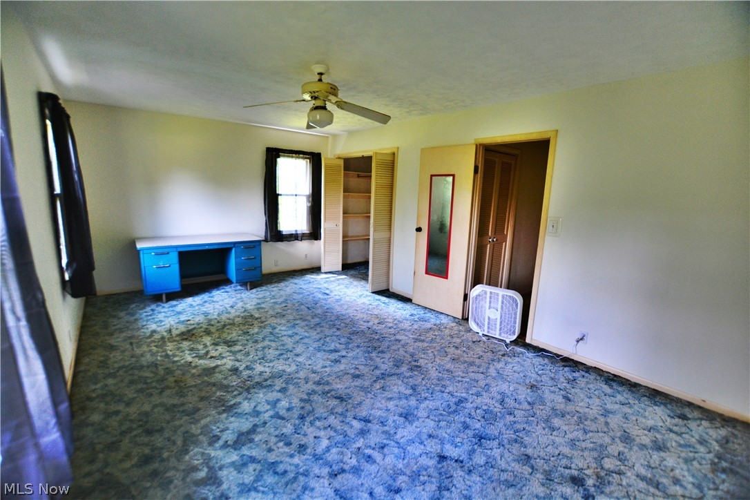 12516 Lake Drive Burton OH 44021