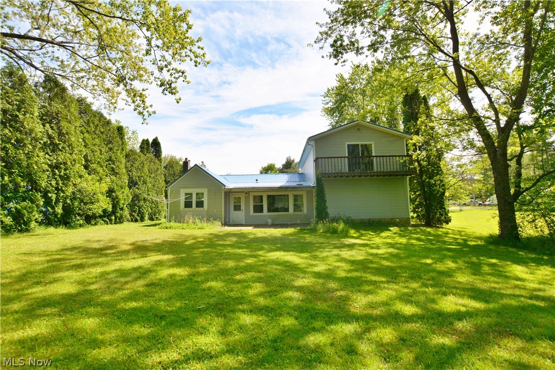12516 Lake Drive Burton OH 44021
