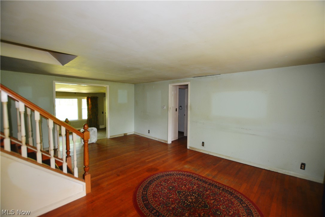 12516 Lake Drive Burton OH 44021