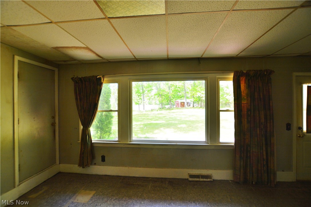 12516 Lake Drive Burton OH 44021