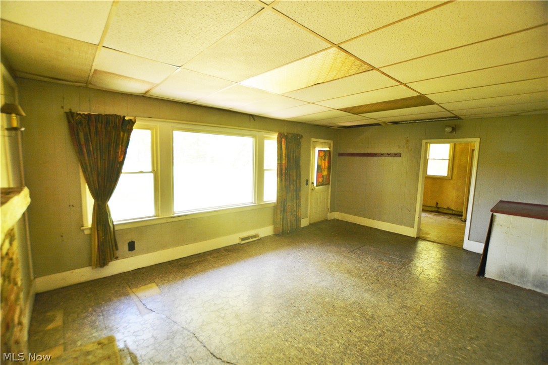12516 Lake Drive Burton OH 44021