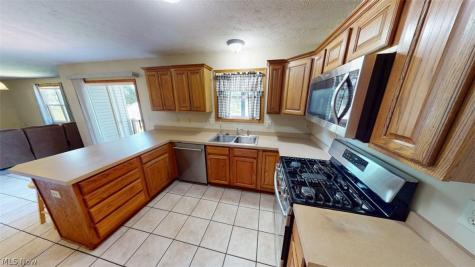 3333 Sunnybrook Kent OH 44278