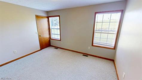 3333 Sunnybrook Kent OH 44278