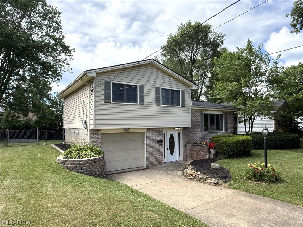 4260 Wedgewood Drive Austintown OH 44511